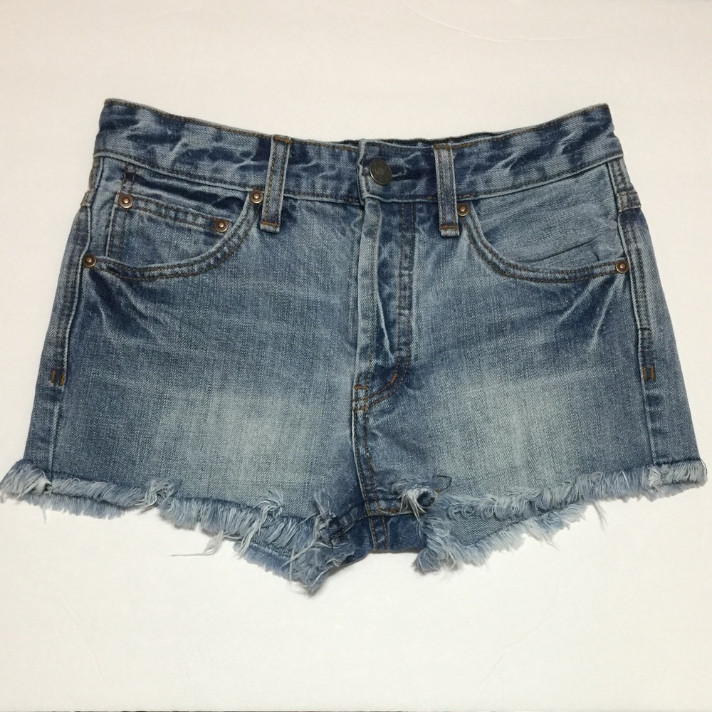 FREE PEOPLE DENIM SHORTS | WOMEN SIZE 24 INCHES